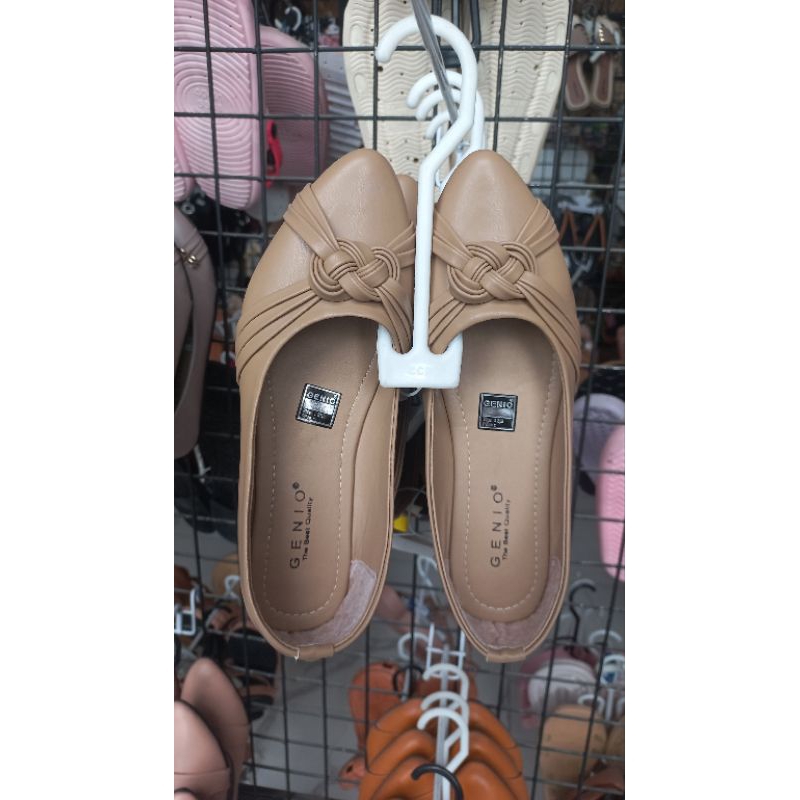 Sepatu Wanita Brand Genio