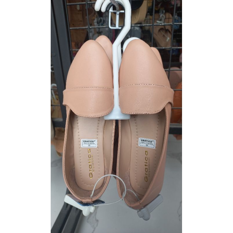 Sepatu Wanita Gratica