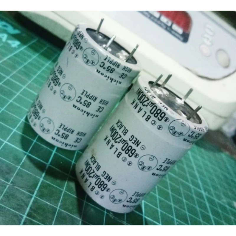 kapasitor 680uf 200v nichicon
