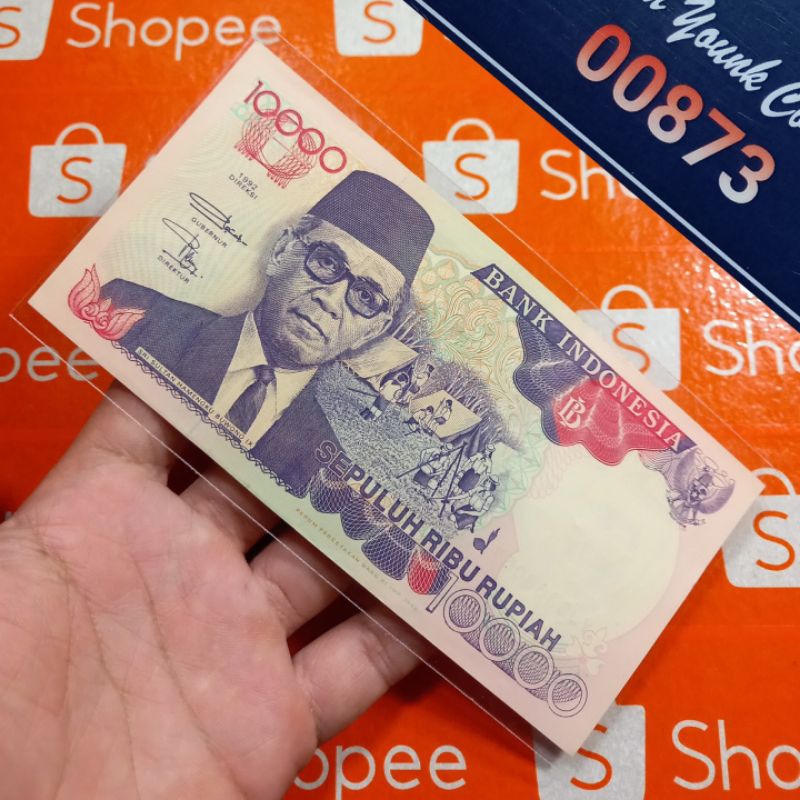 UKI092Kertas 10000 Rupiah Hamengku Buwono Thn 1992 Imp 1996 Gress UNC YJS368057