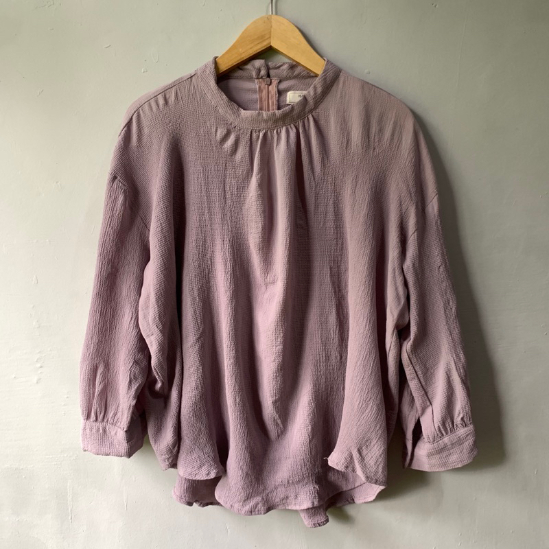 Preloved baju atasan wanita blouse soft lilac hava