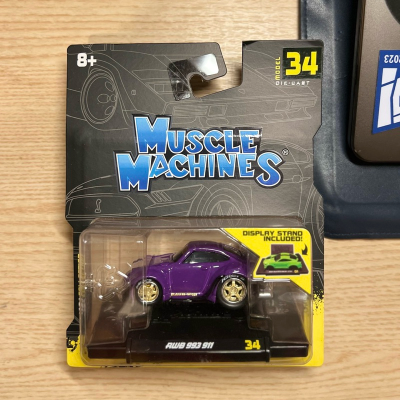 Muscle Machines by Maisto Porsche 993 911 Carrera RWB Rauh Welt Begriff Purple 1:64 Diecast blister