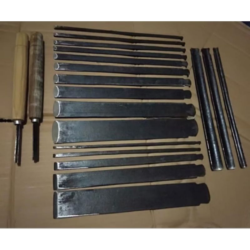 TATAH PAHAT UKIR KAYU SATU SET ISI 20