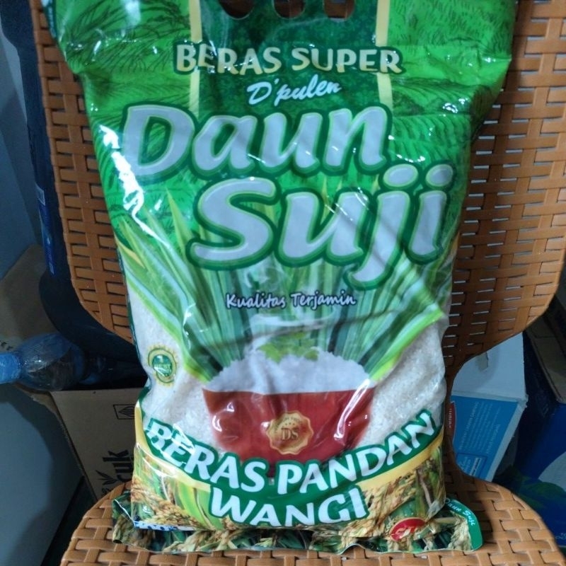 

Beras Daun suji