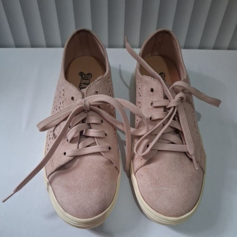 Sepatu Wanita - Merk Brash (Preloved)