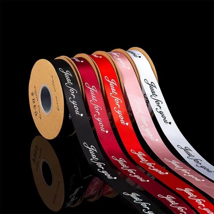 

PITA IMP TULISAN JUST FOR YOU 50YARD 2,5CM / PITA SATIN PREMIUM / PITA KADO / PITA DEKORASI PER ROLL