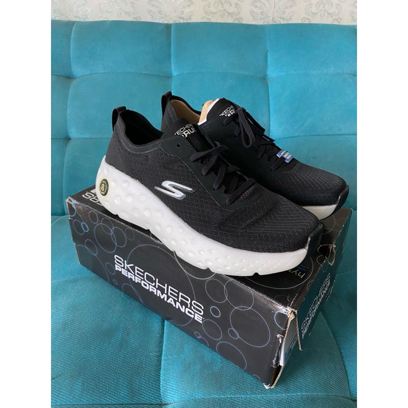 [size42] Skechers Air Cooled Goga Mat Max Cushioning Hyper Craze Bounce Running Men