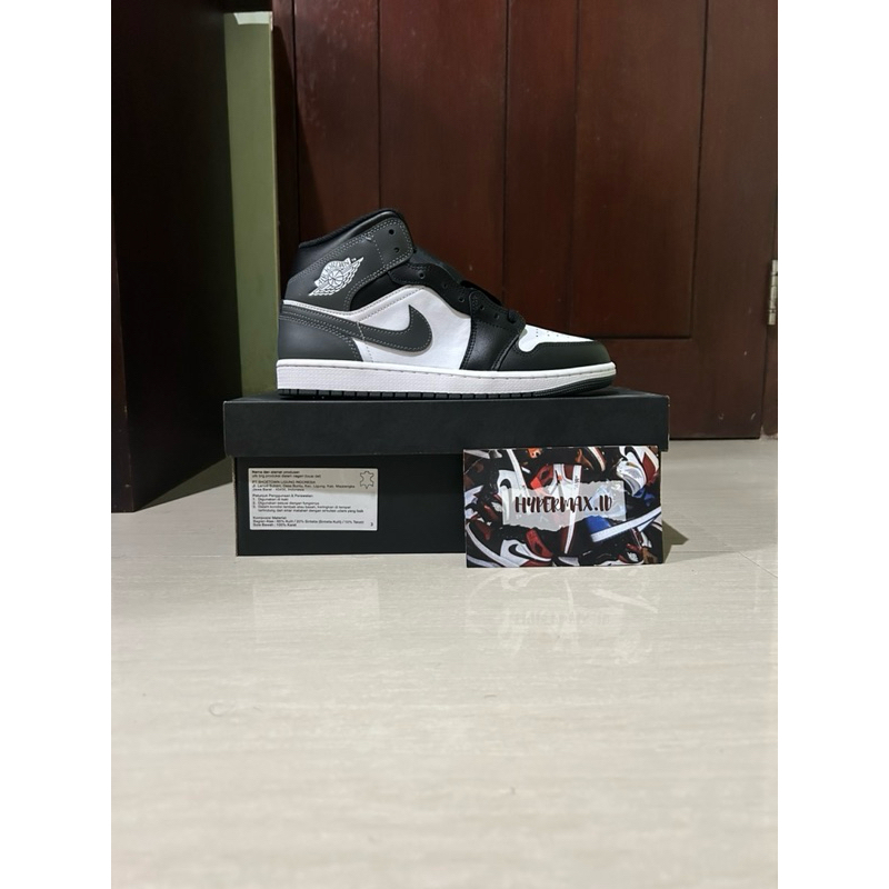 Nike air jordan 1 mid black iron grey