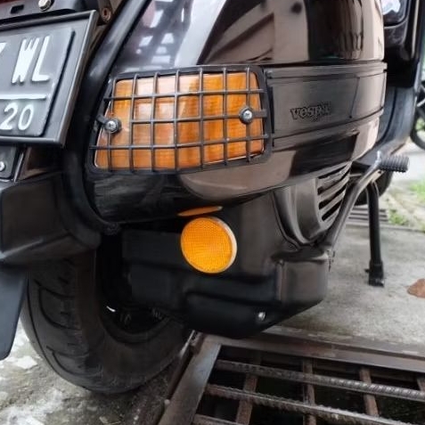 Variasi Cat eye Mata Kucing Bulat Klasik Vespa Px Super Sprint Pts Strada Model Tempel Original