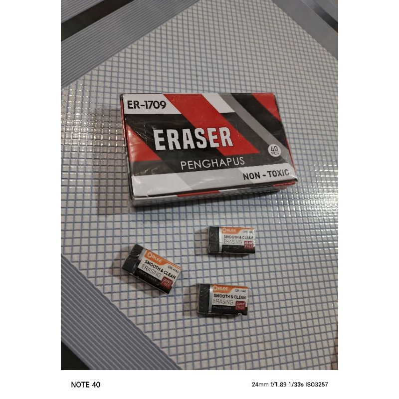 

(1 pak isi 40)penghapus pensil warna hitam/stip Eraser
