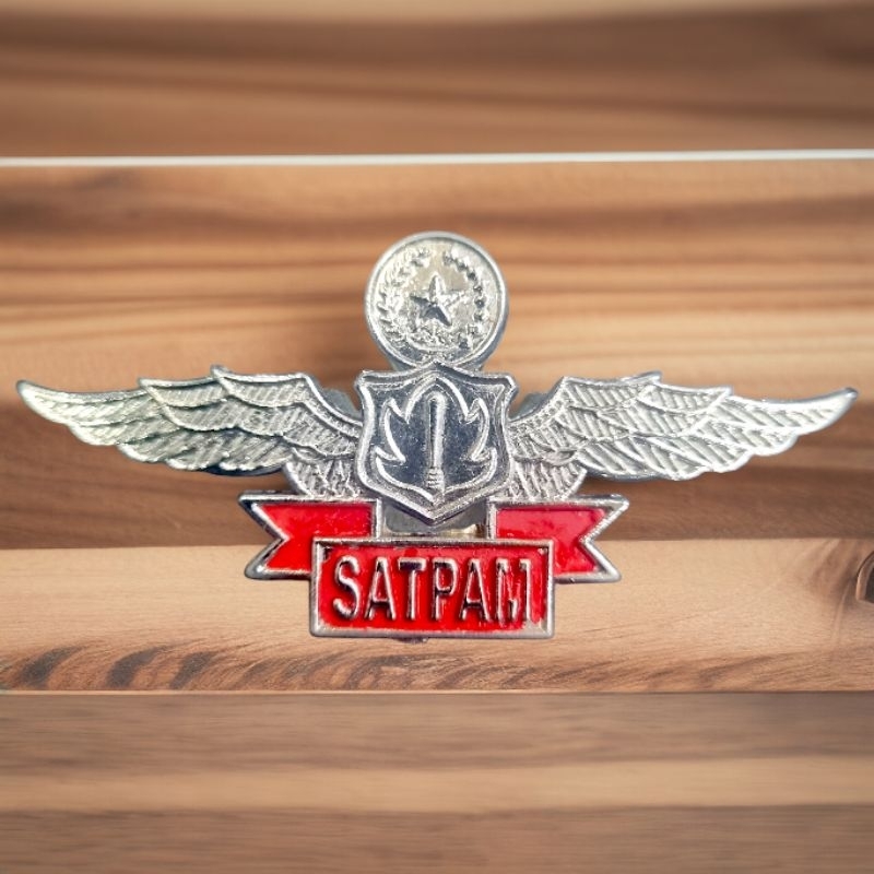 PIN WING SATPAM.  WING SATPAM SILVER