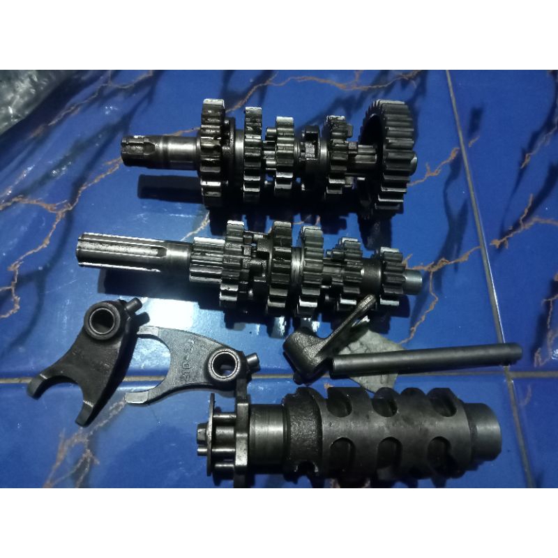 gigi rasio satria 2tak 5speed original