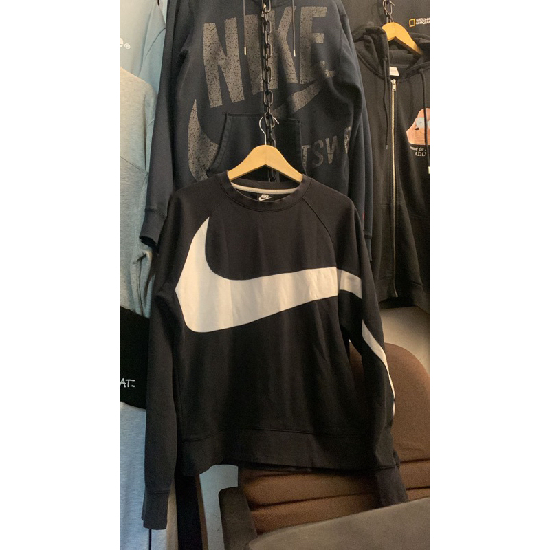 CN nike big swoosh size M