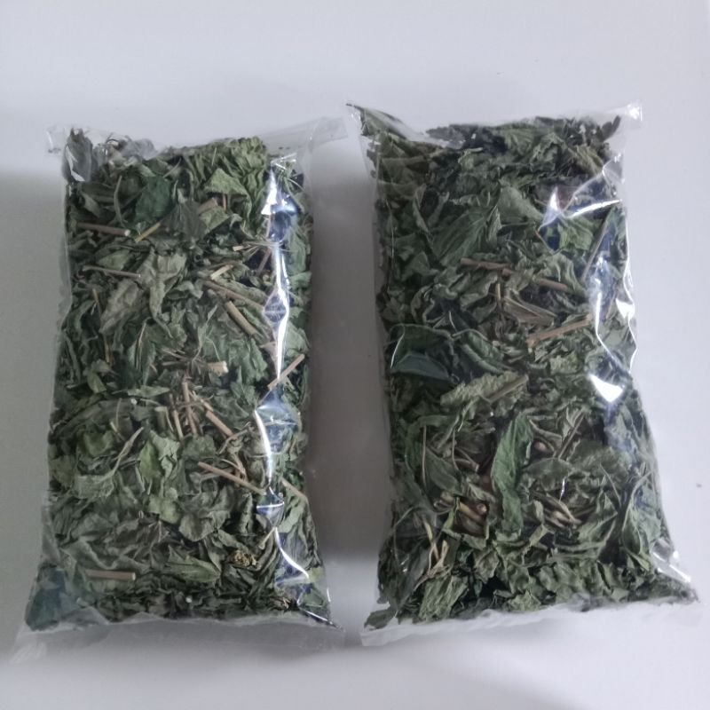 

Daun balakacida kering/daun kirinyuh teh daun balakacida 500g