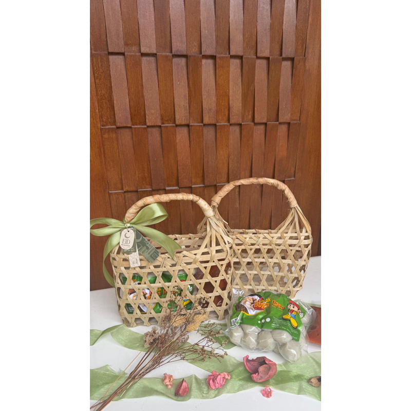 

Eid Mubarak Hampers