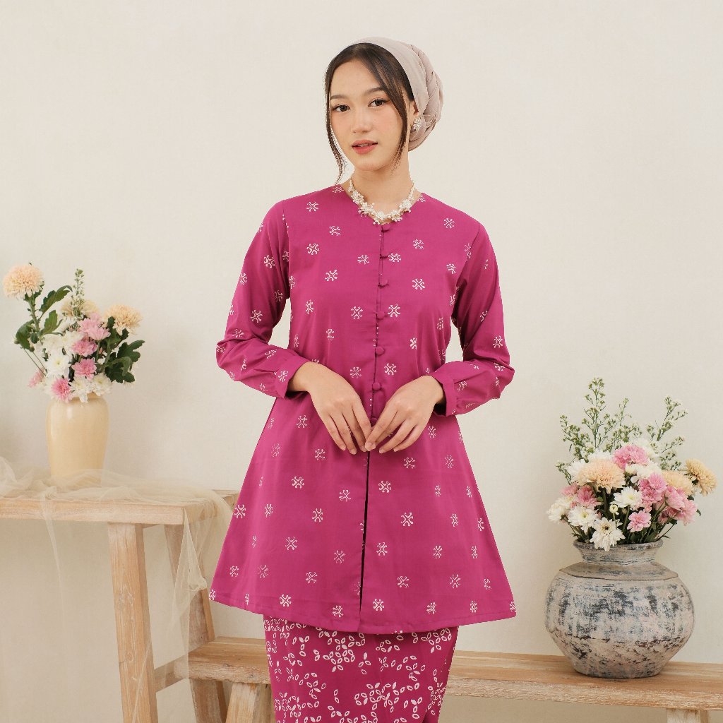 Kebaya Kurung Malaysia Zaheera Lengan Panjang by Khalisa Batik - Burgundy