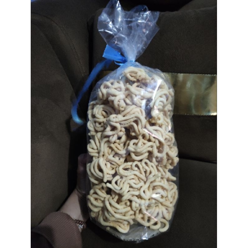 

kue YUYU kepiting asli welahan jepara kemasan 500 gr 1/2 kg Renyah manis