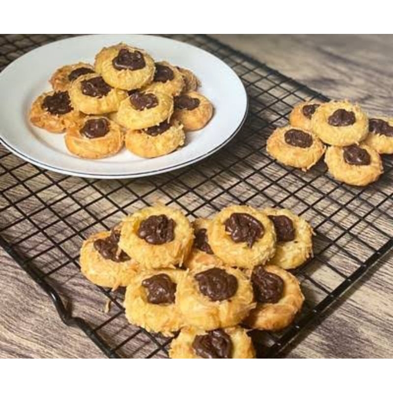 

Kue kering Thumbprint coklat keju