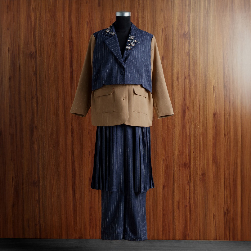 Jenna and Kaia Prive - Zhea Blazer - Outer Wanita
