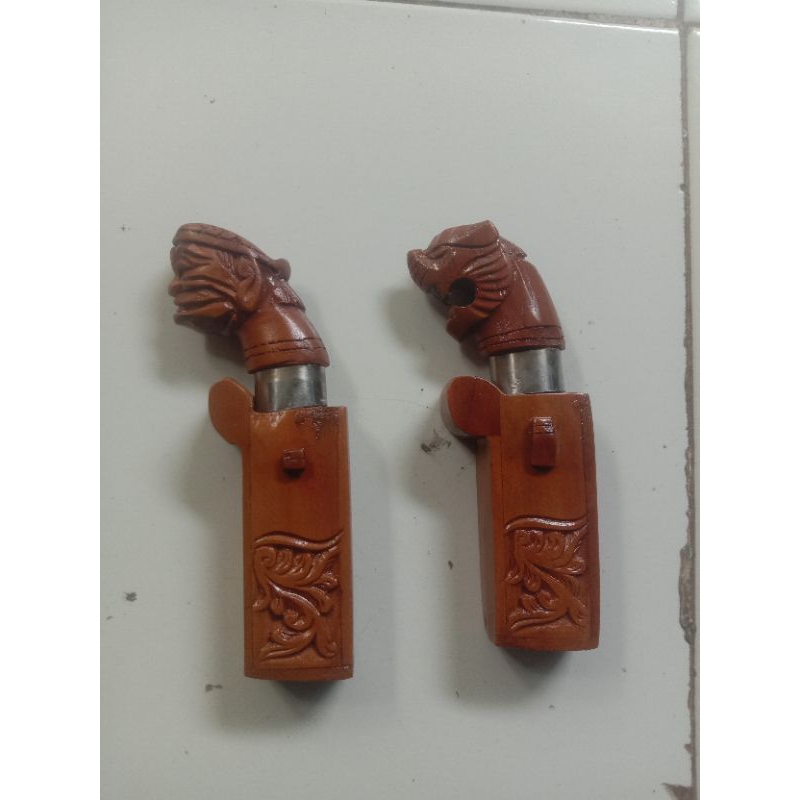 tokai motif kayu ukir