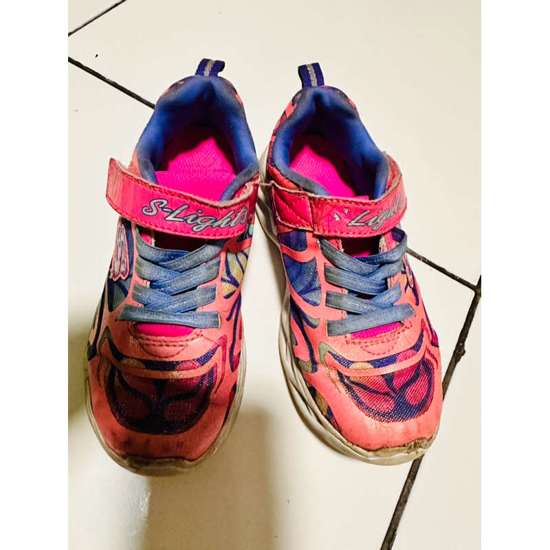 PRELOVED SEPATU ANAK SKECHER