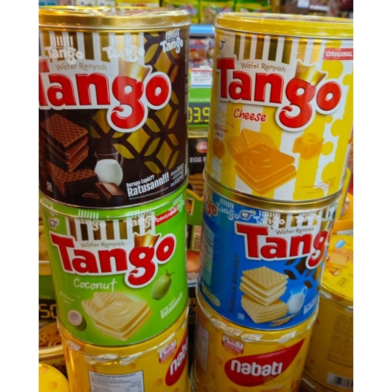 

Tango wafer kaleng aneka rasa 240gram/ Tango wafer lebaran