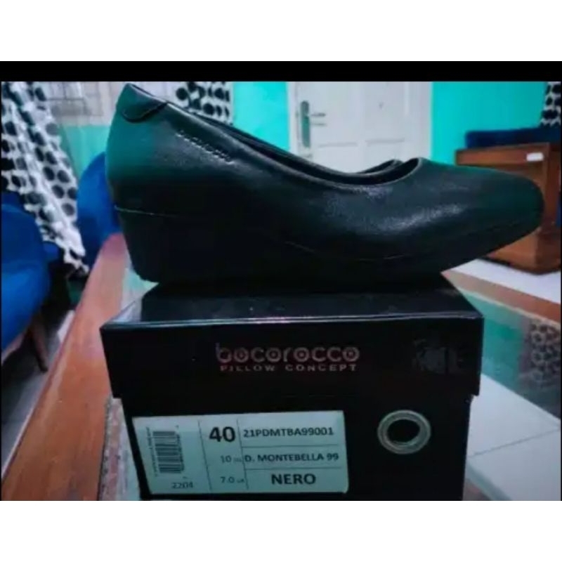 sepatu bocorocco hitam wanita