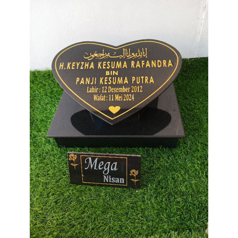 BATU NISAN TERMURAH BNTUK LOVE/NISAN GRANIT/BATU NISAN/MAKAM JAHUL LOVE