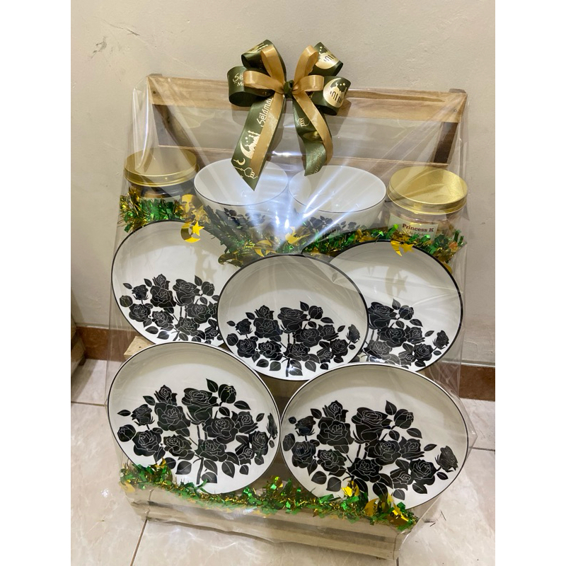 parcel piring mix kue kering/parcel piring premium/parcel kuker premium