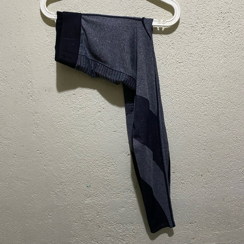 Preloved Celana Legging Yoga HnM Running Sport Pants H&M Gym