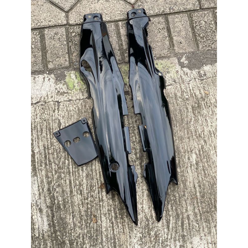 body belakang fizr hitam Motorcycle Sporty