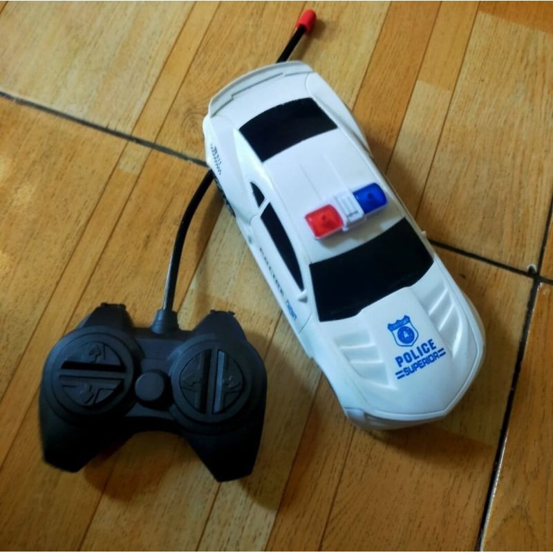 Mainan anak mobil remote control polisi sedan kecil murah rc mobil polisi