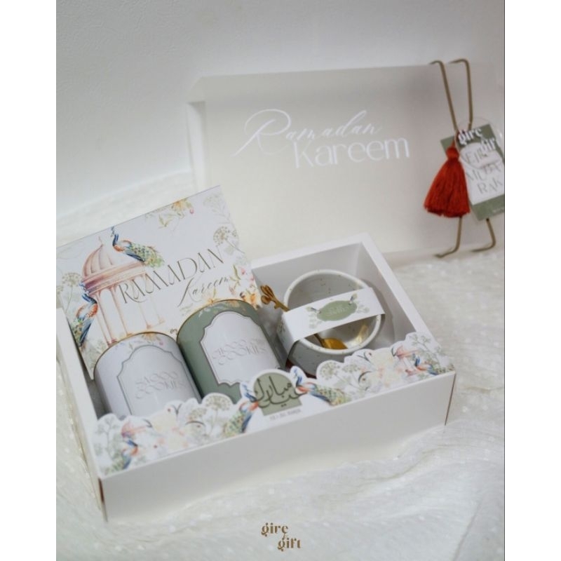 

AMEER OUD - Ramadan Hampers