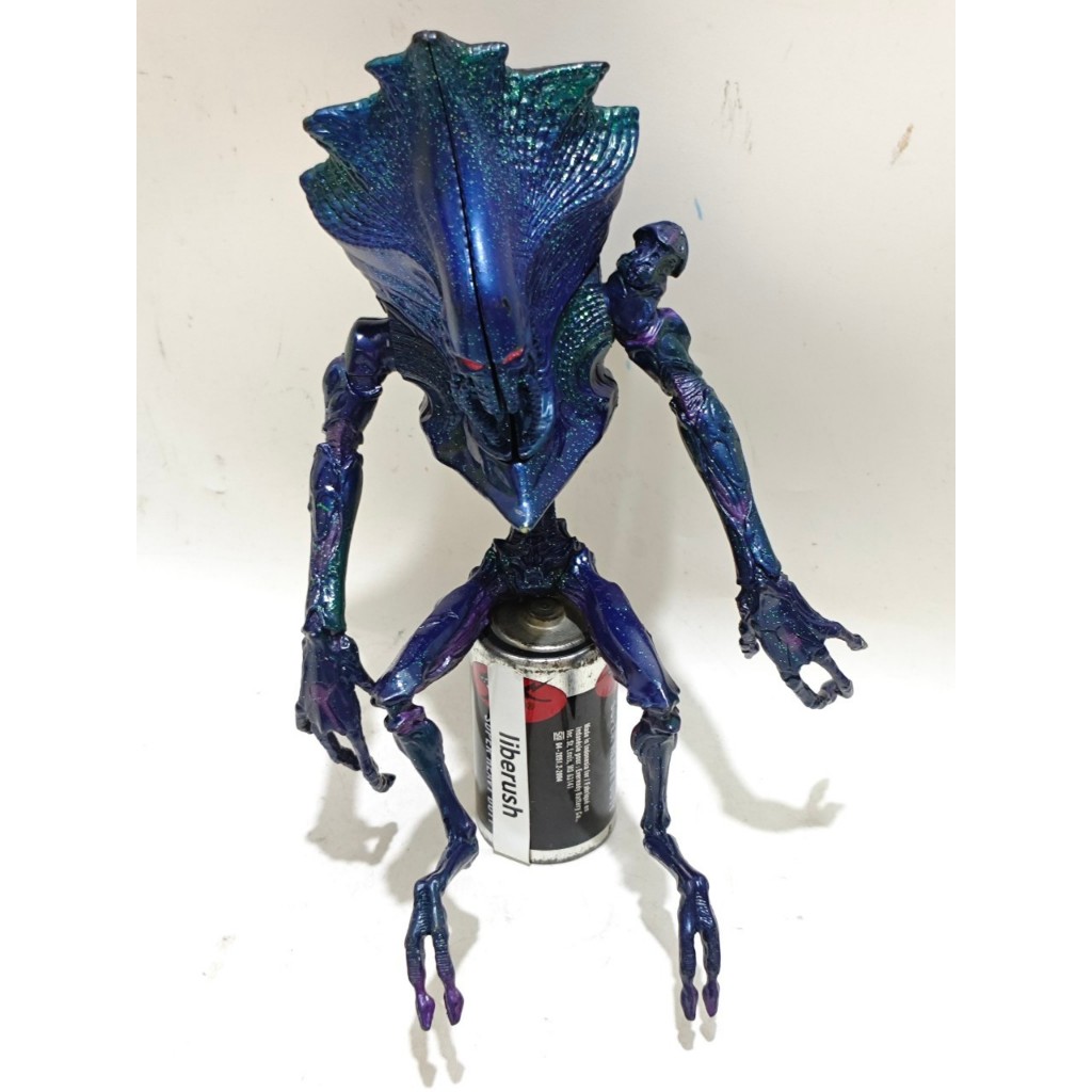 independence day alien shock trooper action figure shocktrooper trendmasters predator avp