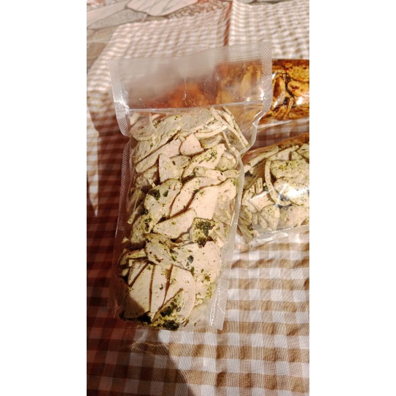 

Basreng pedas dan gurih daun jeruk 1/2kg