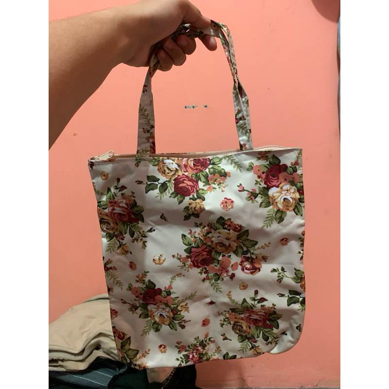 

goodie bag tanggung untuk belanja