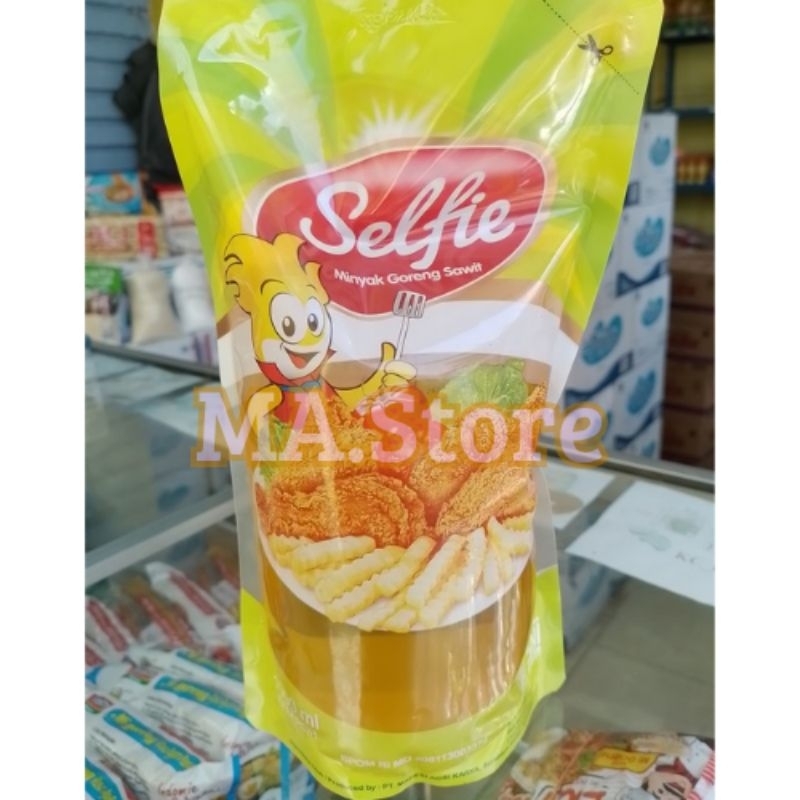 

Minyak goreng selfie 1L (1 DUS)