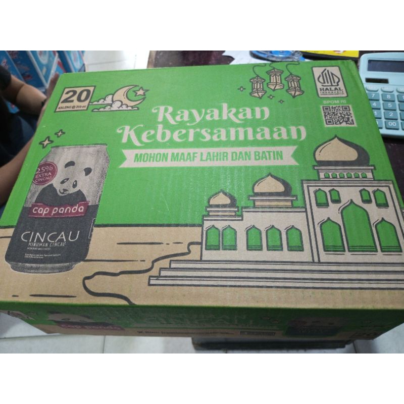 

Cincau panda kaleng 1 dus isi 20 / minuman cincau panda / meninuman penyegar