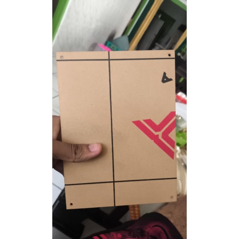 

Custom Akrilik 2mm bening Toda