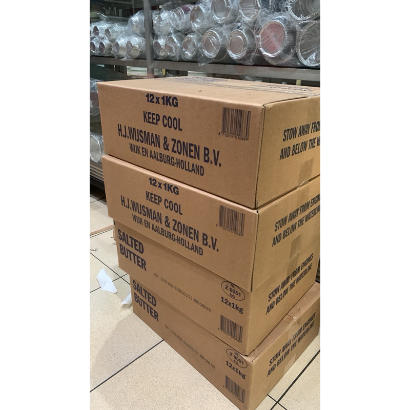 

wijsman butter / mentega wisman 1KG 1 dus (12pcs)