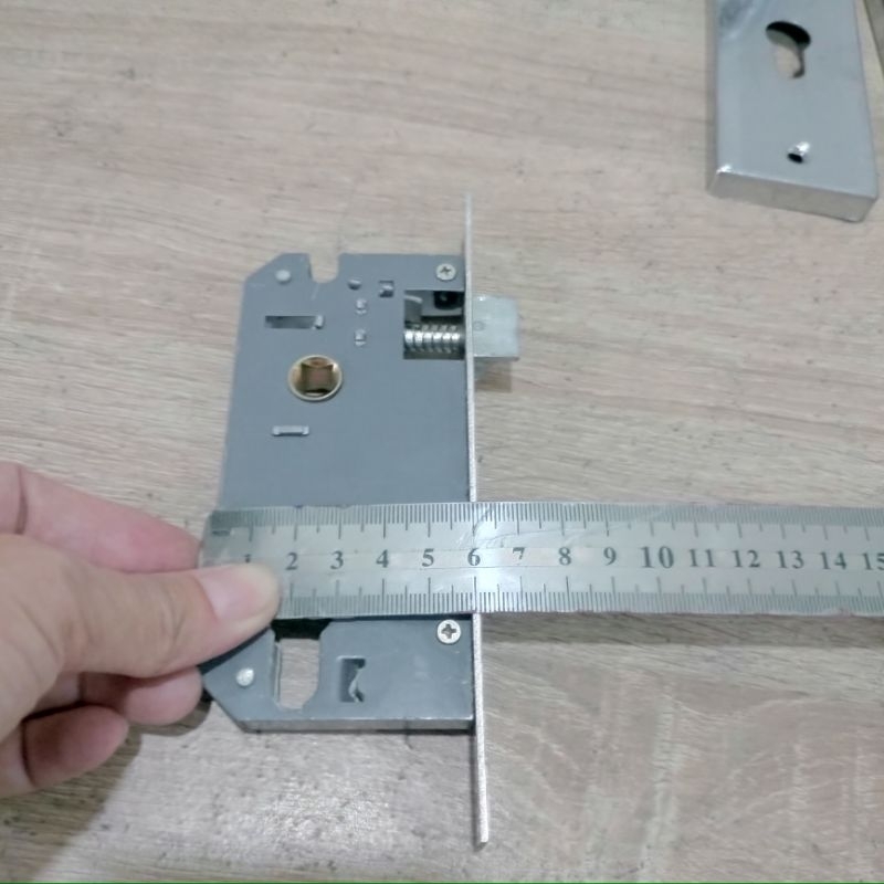 Kunci Pintu Roma Sedang 20 cm / Kunci Pintu Set Komplit