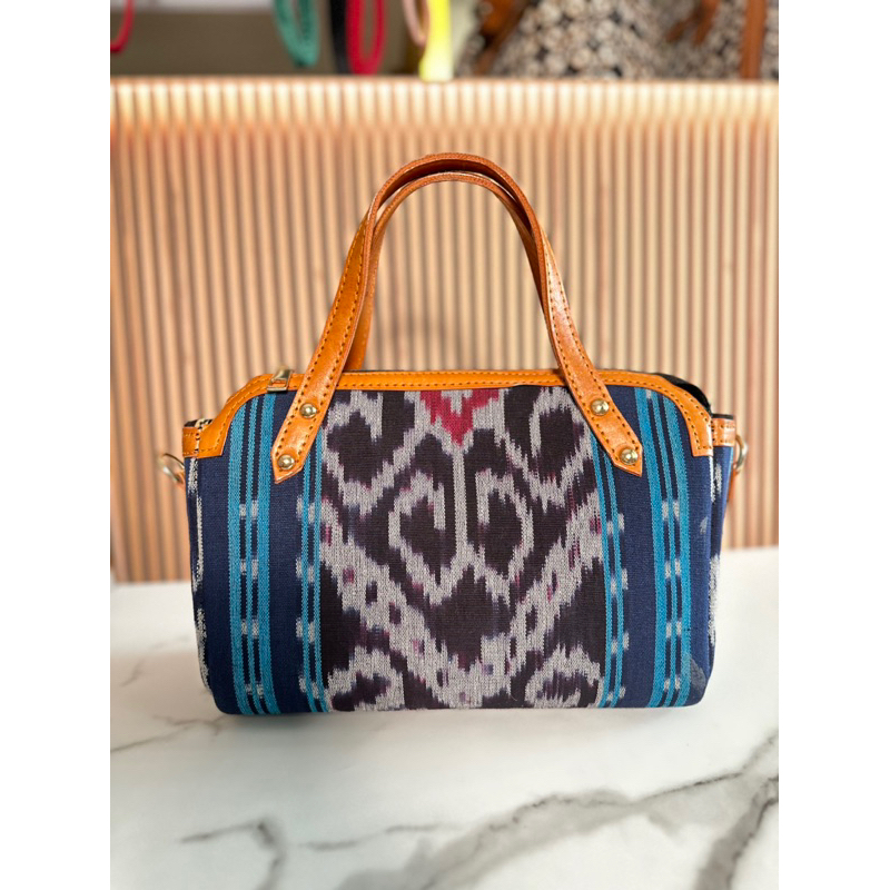 Tas pendoy tenun(kulit nabati)