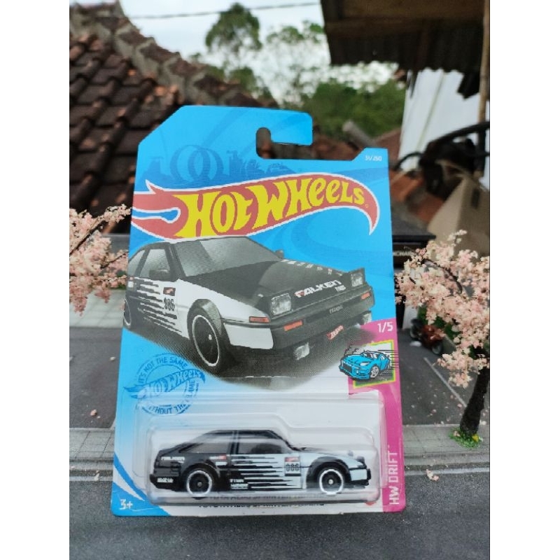HOTWHEELS REGULER TOYOTA AE86 SPRINTER FALKEN HITAM PUTIH
