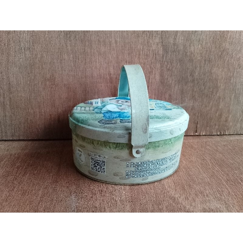 pajangan kaleng TEDDY BEAR