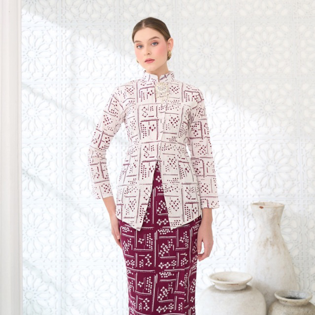 Kebaya Janggan Batik Cap Burgundy / Kebaya Klasik Burgundi/ Seragam Bridesmaid Maroon / Rok Batik Ca