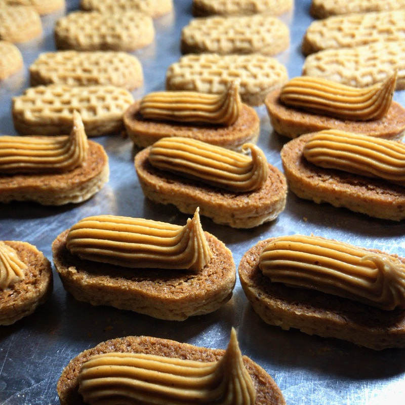 

PEANU BUTTER COOKIES