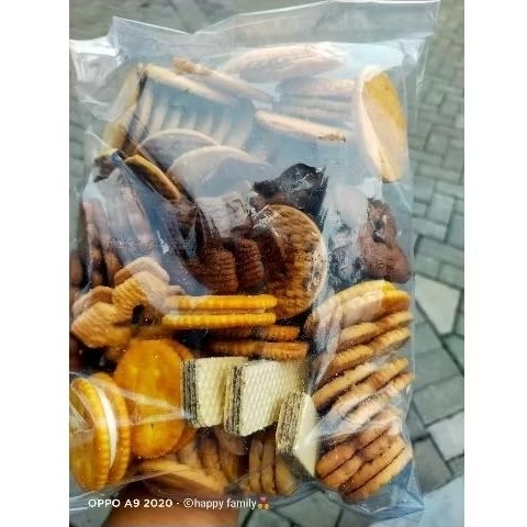 

Nissin Assorted biscuit wafer refill 500gr langsung dari pabrik