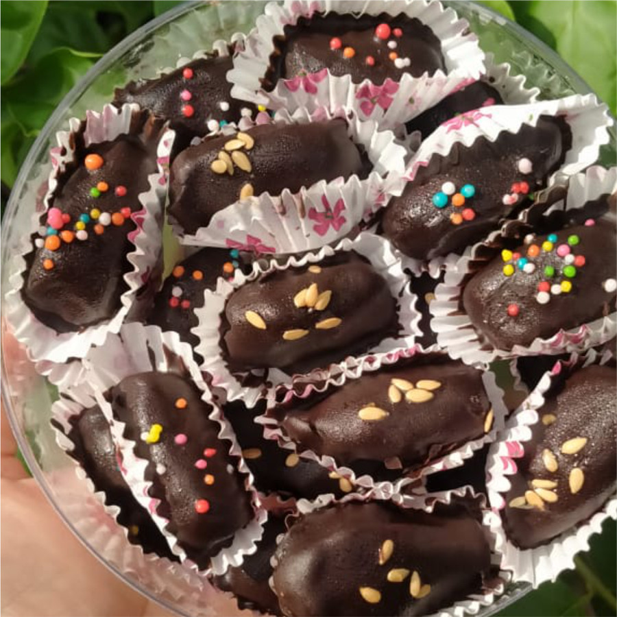 

Snack Lebaran Homemade Kurma Coklat Isi Kacang Keju 200gram