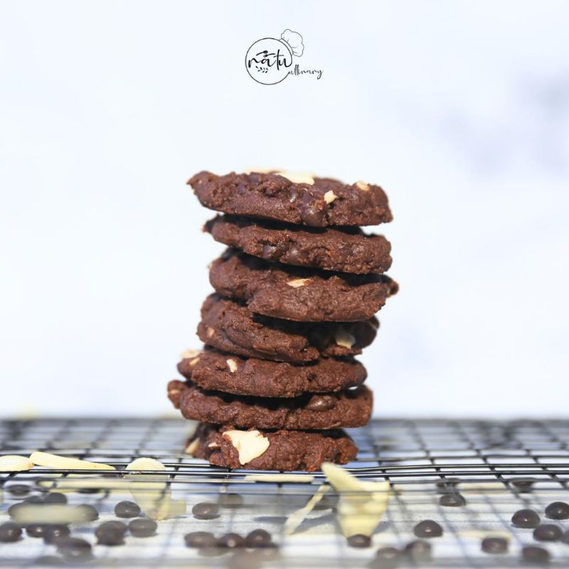 

Kue Kering Cookies Coklat by Ratu Cullinary
