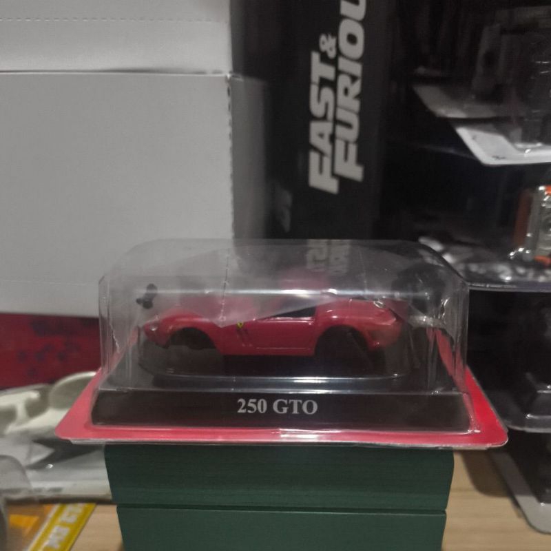 Kyosho 1962 Ferrari 250 GTO Merah Red Minicar Collection